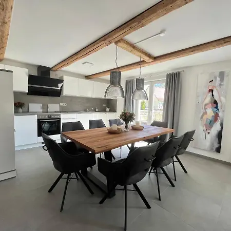 „am Sandstein“ *